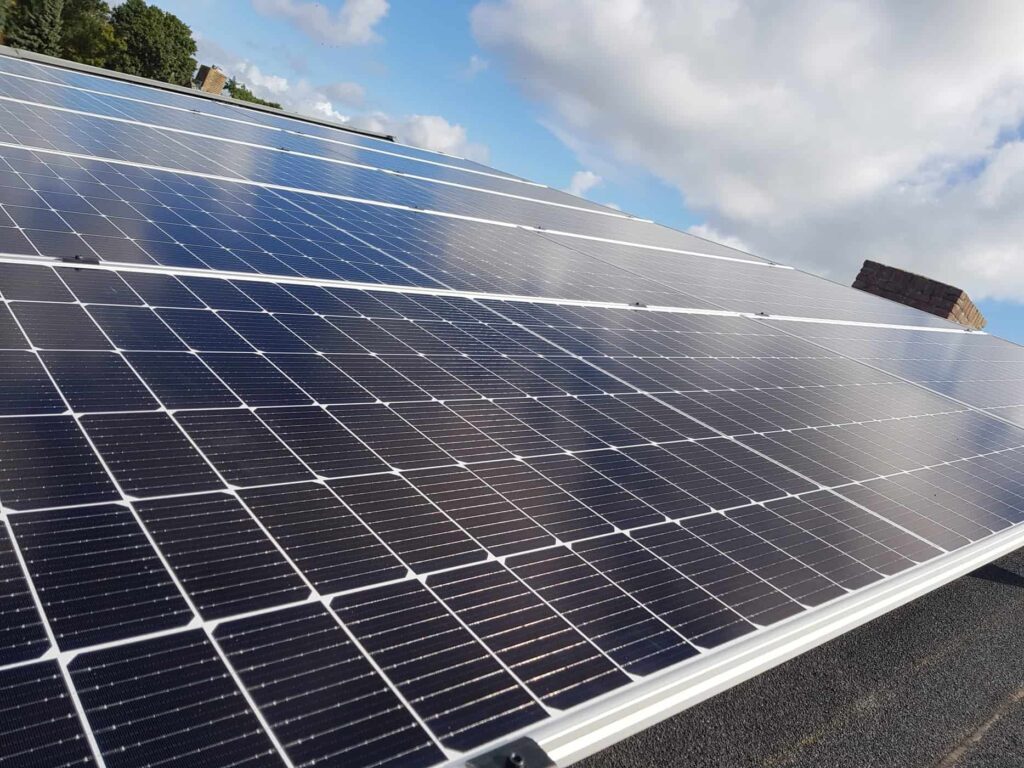 zonnepanelen op het westen