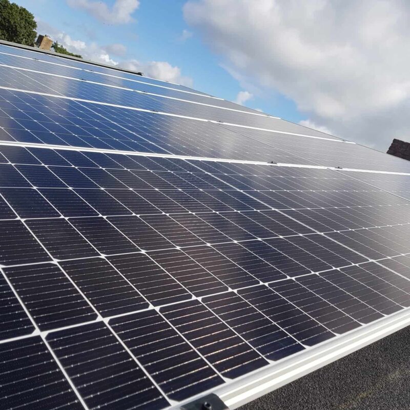 zonnepanelen op het westen